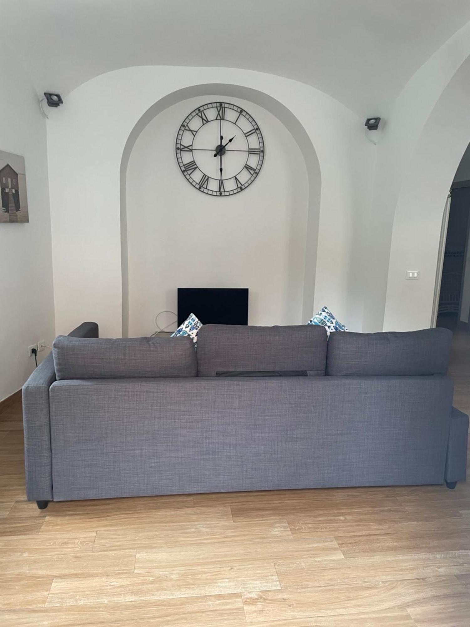 Elle'S House Apartment ซาโวนา ภายนอก รูปภาพ